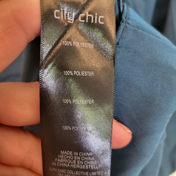 City Chic Plus Top in Awe Size XXL/24 color: teal - Picture 9 of 10